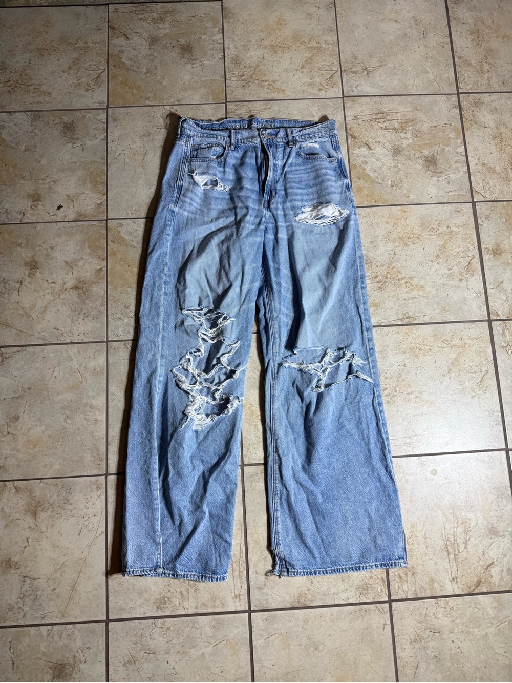 Light Blue Distressed Women’s Baggy Wide-Leg Jeans